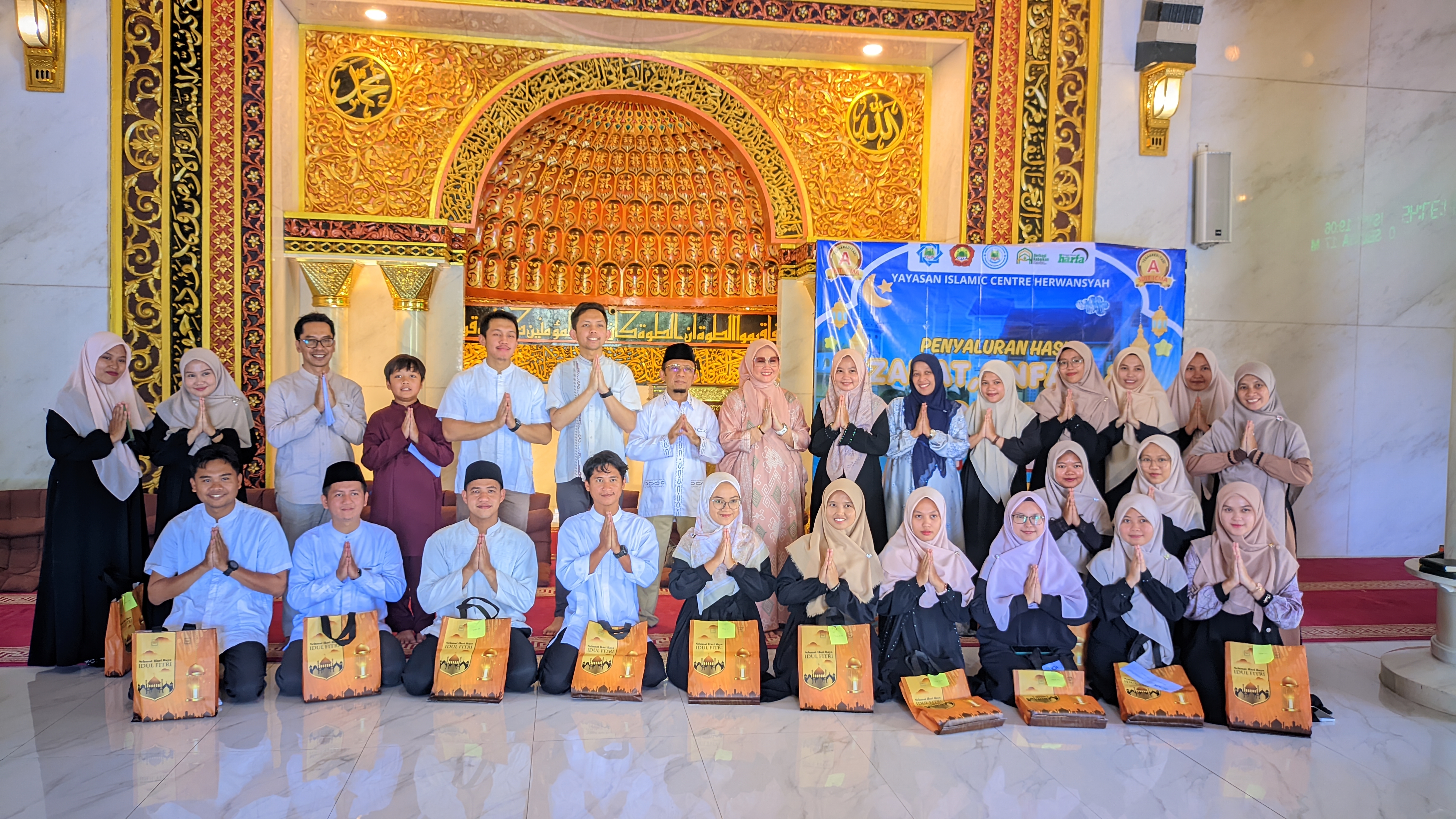 Pembagian ZIS Dan THR