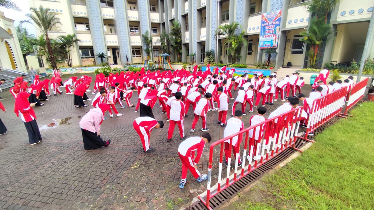 Senam Ceria Pagi di TKIT–SDIT–SMPIT ICMA
